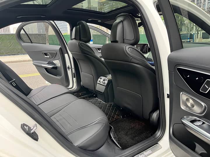 Mercedes-Benz C-Class 2024 C 260 L — фото 13