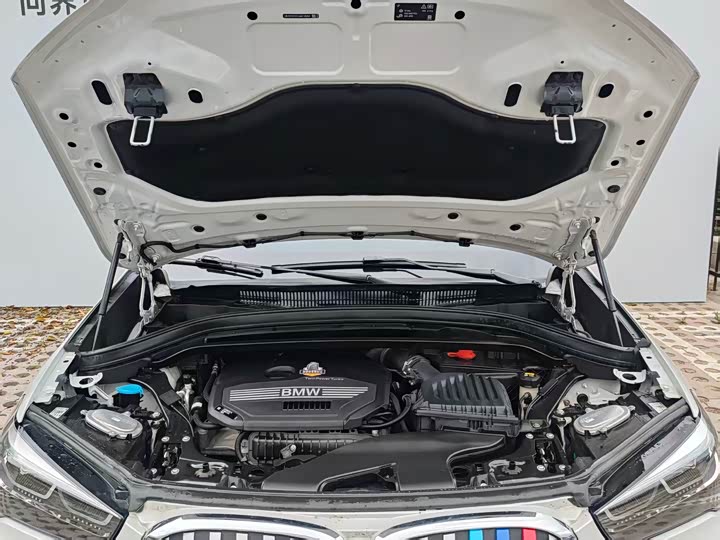 BMW X1 2020 s Drive 20 Li — фото 19