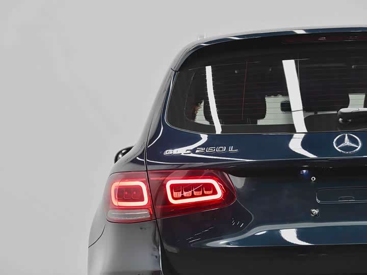 Mercedes-Benz GLC 2021 GLC 260 L 4 MATIC Luxury — фото 2