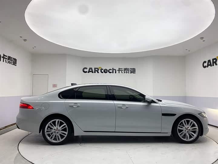 Jaguar XFL 2020 XFL 2.0 T P 200 2 WD — фото 4