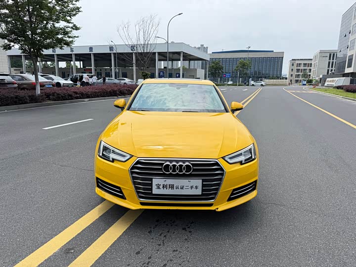 Audi A4L 30 40 TFSI базовая — фото 2