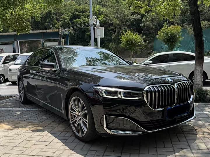 BMW 7-Series 2019 740 Li x Drive — фото 4