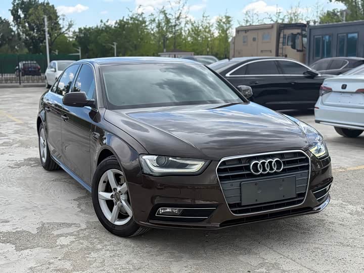Audi A4L 2015 35 TFSI ATStandard — фото 3