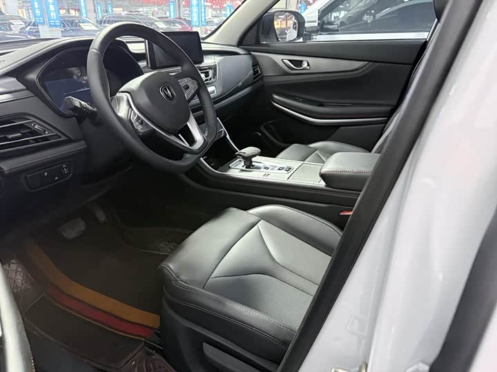 Changan CS75 2024 1.5 T DCTPremium — фото 8