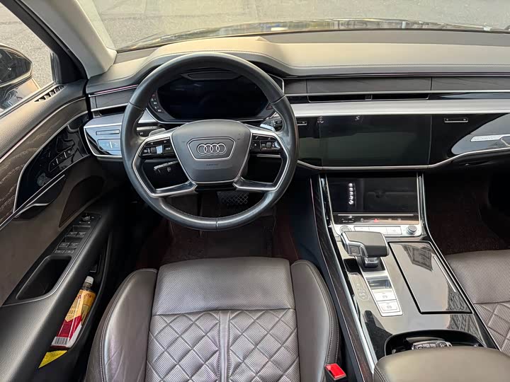 Audi A8 2022 A 8 L 50 TFSI quattro Comfort — фото 7