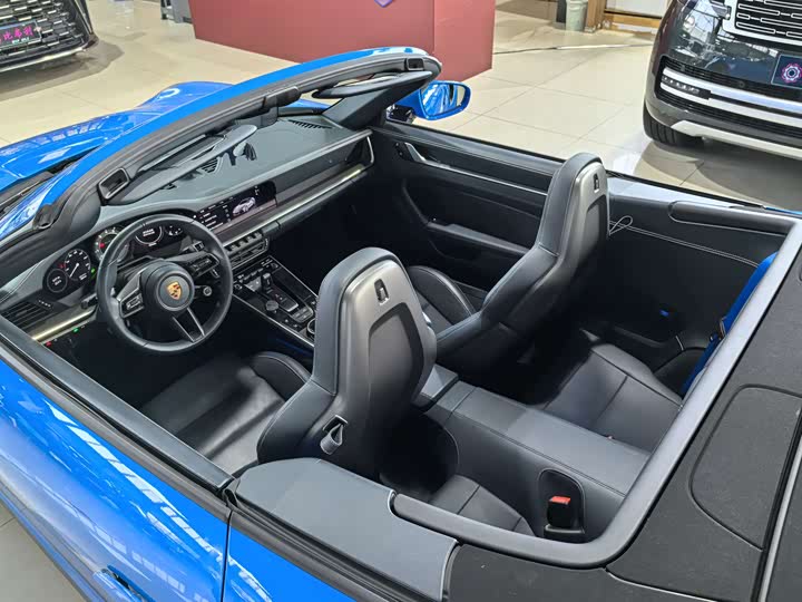 Porsche 911 2023 Turbo S Cabriolet 3.7 T — фото 18