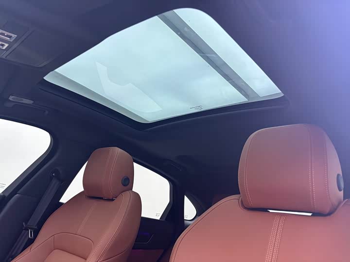 Jaguar XFL 2023 XFL 2.0 T P 250 2 WD — фото 16