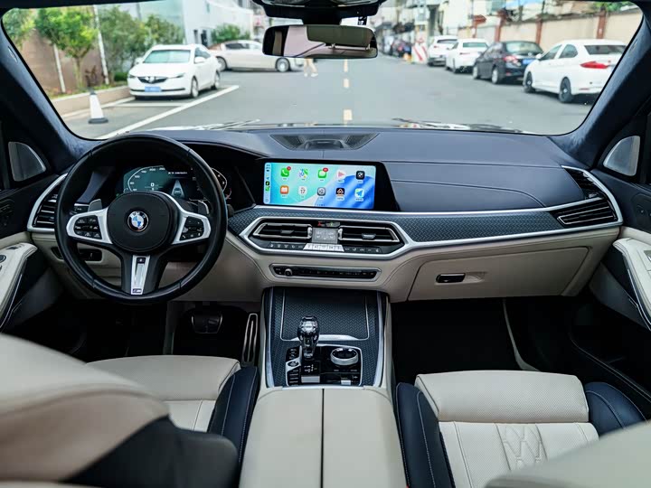 BMW X7 2022 x Drive M 50i — фото 17