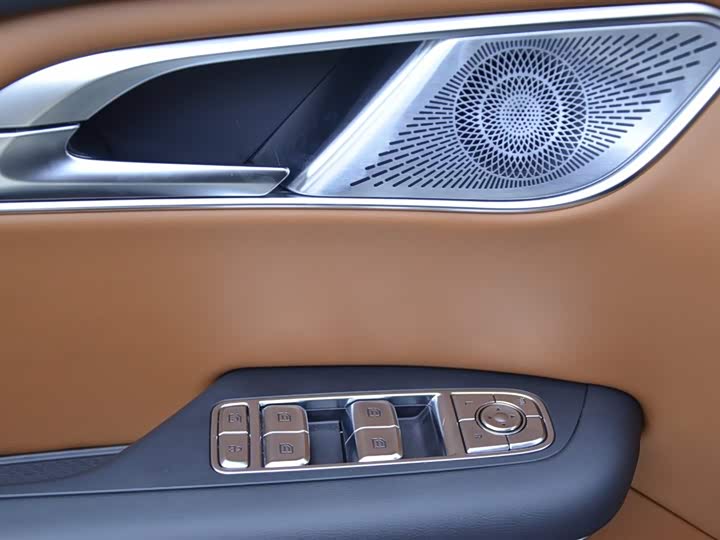 Hongqi HQ9 PHEV 2024 2.0 T 4 WD — фото 14