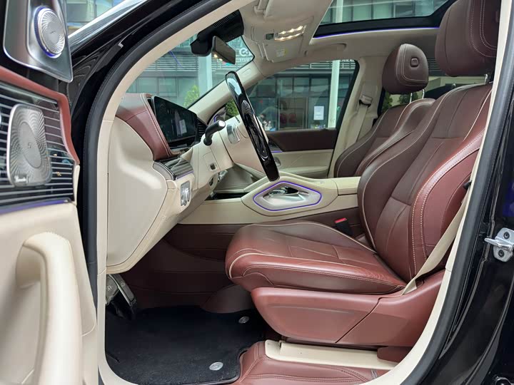 Maybach GLS 2022 GLS 480 4 MATIC — фото 6