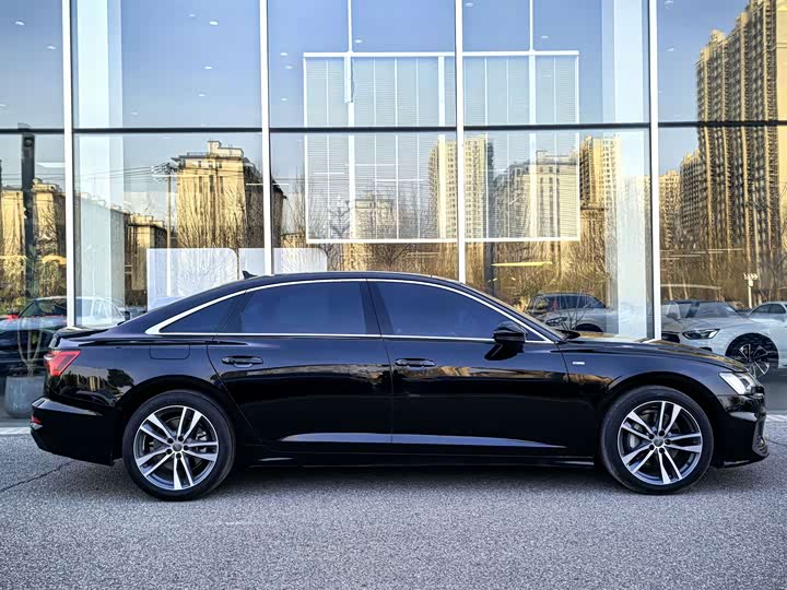 Audi A6L 2021 40 TFSI — фото 2