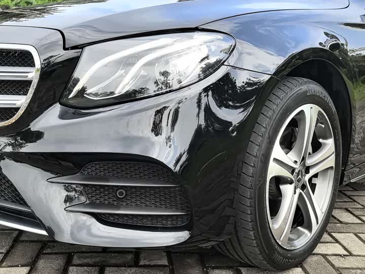 Mercedes-Benz E-Class 2020 E 260 L Sport — фото 10