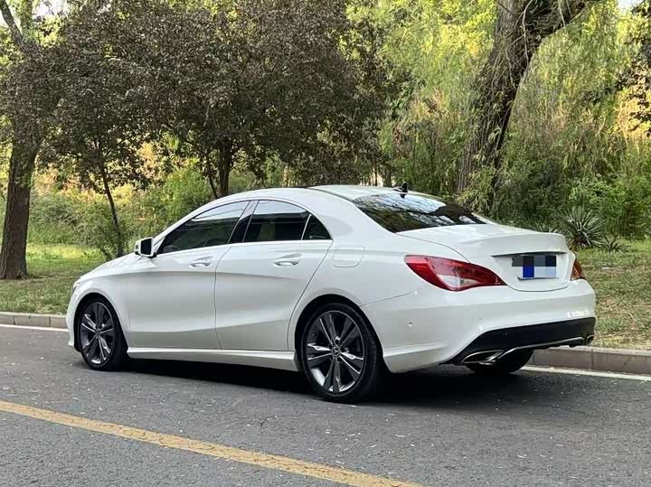 Mercedes-Benz CLA 2018 CLA 200 — фото 2