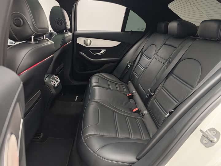 Mercedes-Benz C-Class 2019 AMG C 63 — фото 19