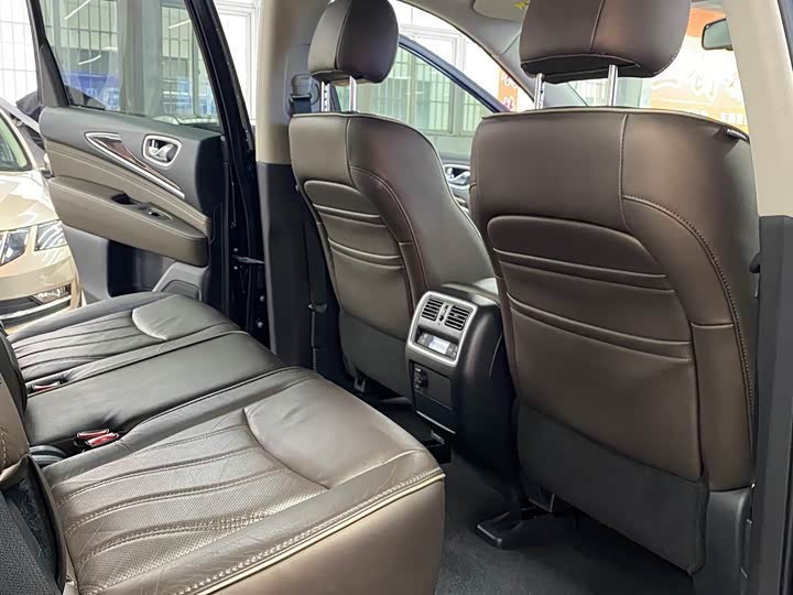 Infiniti QX60 2020 2.5 S/C Hybrid 2 WD — фото 12