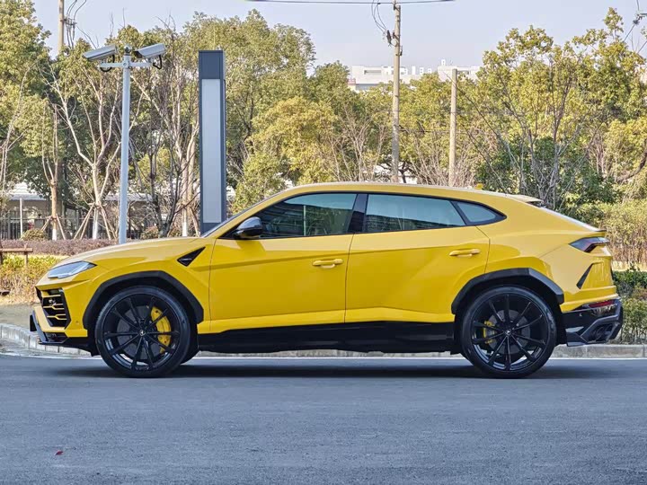Lamborghini Urus 2018 4.0 T V 8 — фото 2