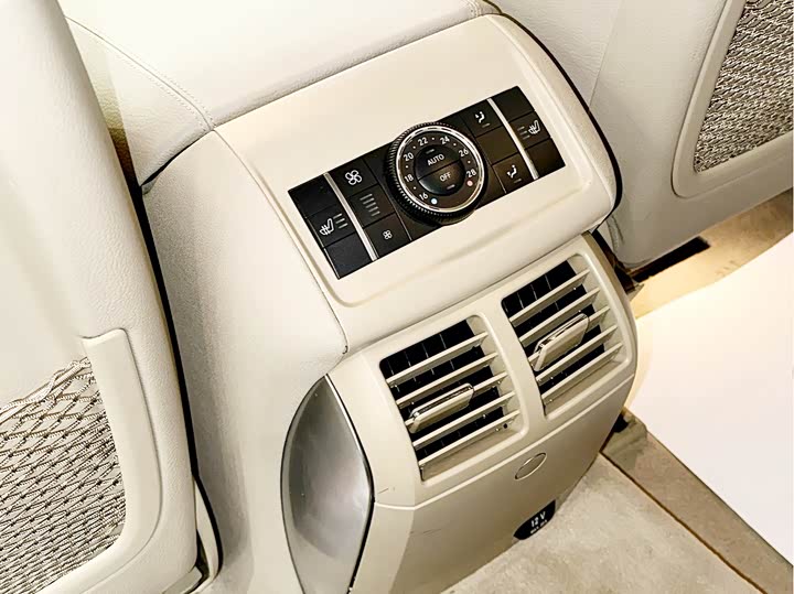Mercedes-Benz R-Class 2017 R 320 4 MATIC Luxury — фото 9