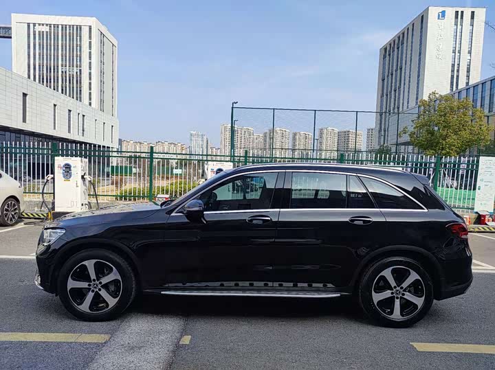 Mercedes-Benz GLC 2022 GLC 260 L 4 MATIC — фото 2