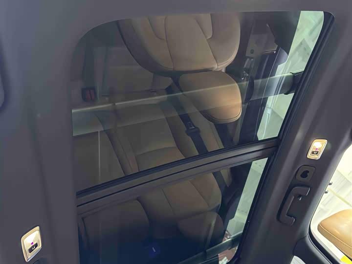 Volvo V90 2017 Cross Country T 5 AWD — фото 16