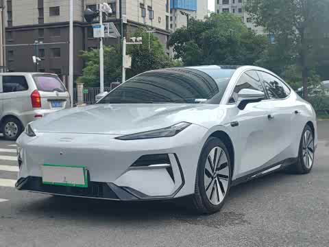 Geely Galaxy E8 2024 550km MAX — фото 10