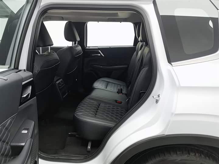 Mitsubishi Outlander — фото 15