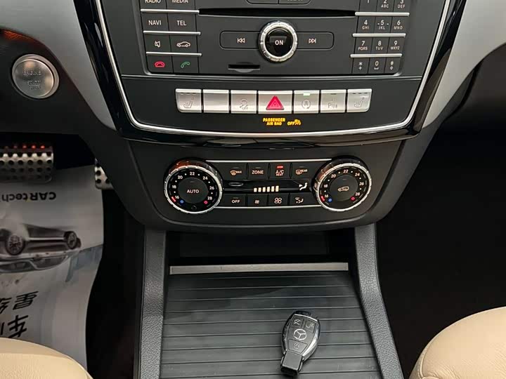 Mercedes-Benz GLE 2017 AMG GLE 43 4 MATIC — фото 24