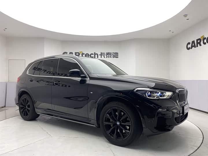 BMW X5 2019 x Drive 40i M — фото 2