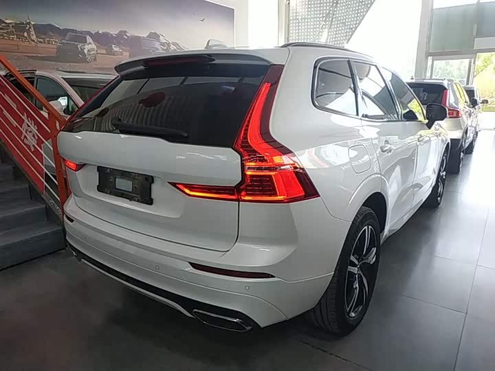 Volvo XC60 2020 T 5 4 WD — фото 7