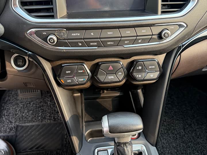 Trumpchi GS4 2015 200 T G-DCT — фото 22