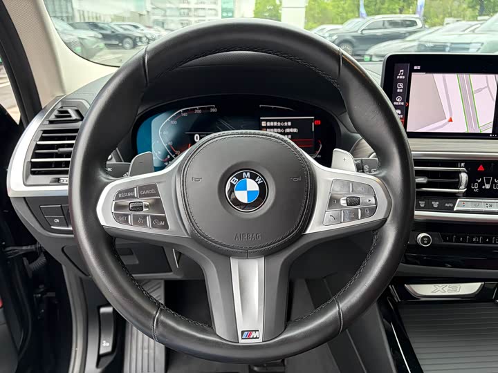 BMW X3 xDrive30i продвинутая M — фото 6