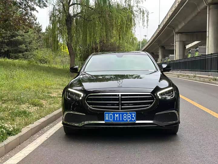 Mercedes-Benz E-Class 2023 E 300 L Luxury — фото 2