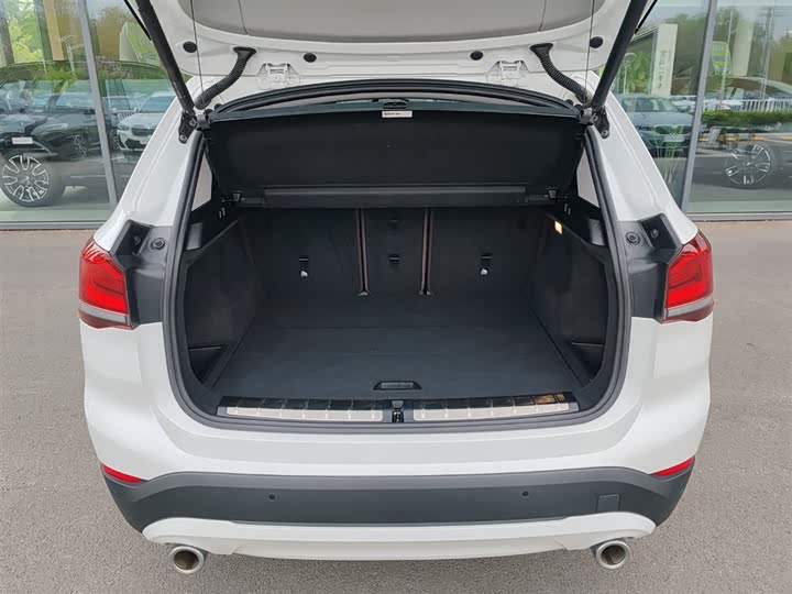 BMW X1 2022 s Drive 25 Li Leading — фото 9