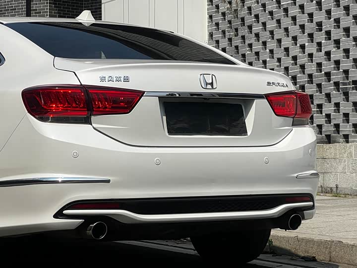 Honda Spirior — фото 16