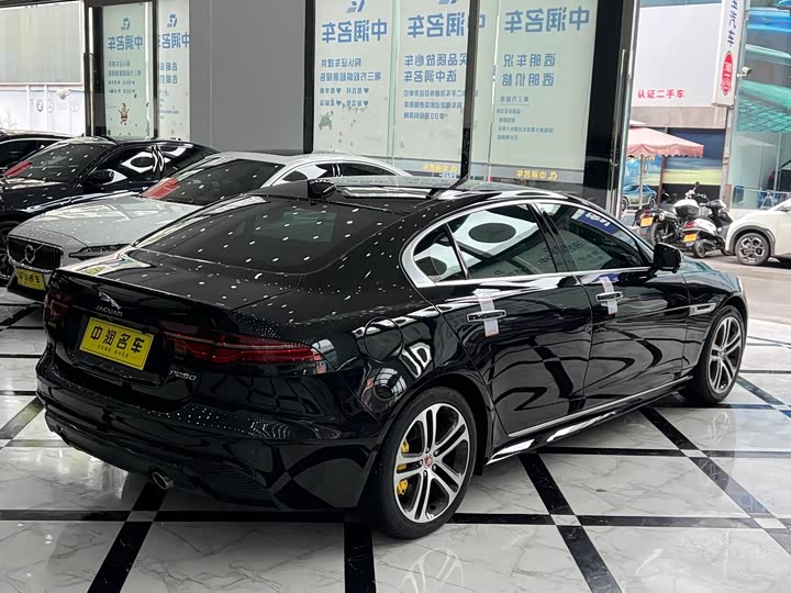 Jaguar XEL 2022 2.0 T 250 PS R-DYNAMIC S — фото 17