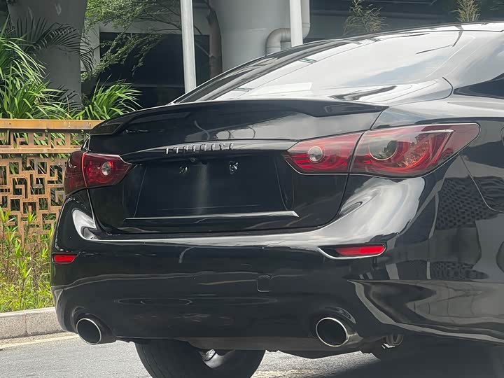 Infiniti Q50L 2015 2.0 T — фото 13