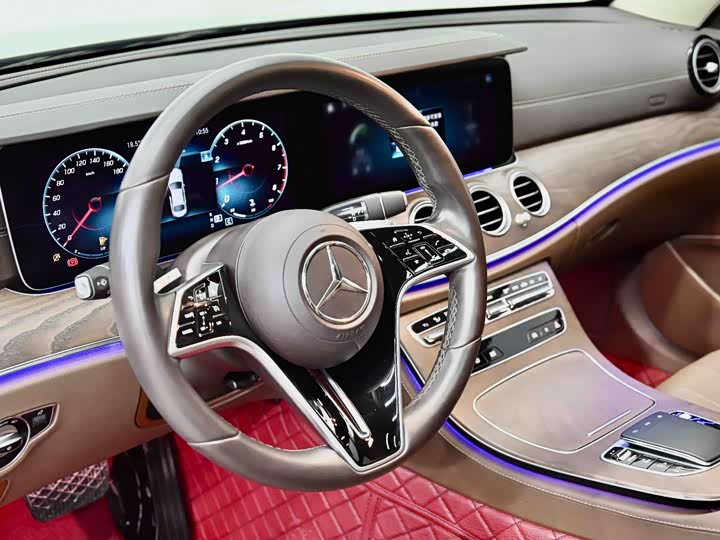 Mercedes-Benz E-Class 2022 E 260 L — фото 22