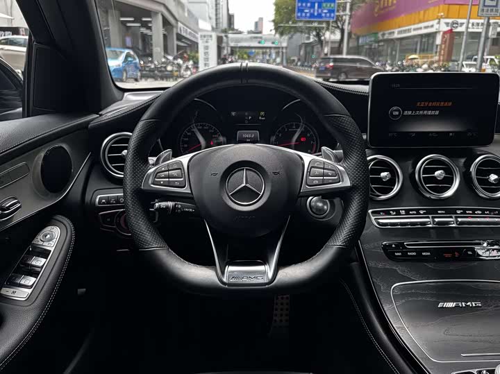 Mercedes-Benz GLC 2018 AMG GLC 63 4 MATIC+ SUV — фото 10