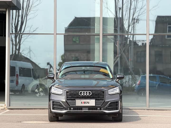 Audi Q2L 2021 35 TFSI — фото 2