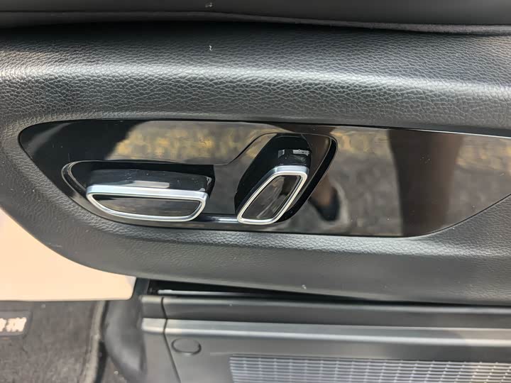 Trumpchi M8 2024 400 T — фото 14