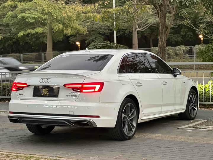 Audi A4L 2019 40 TFSI Sport V — фото 7