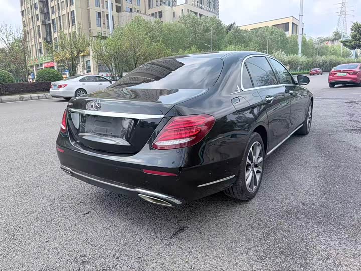Mercedes-Benz E-Class 2016 E 300 L — фото 9