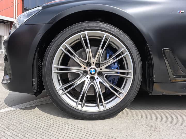 BMW 7-Series 2018 740 Li x Drive M — фото 26