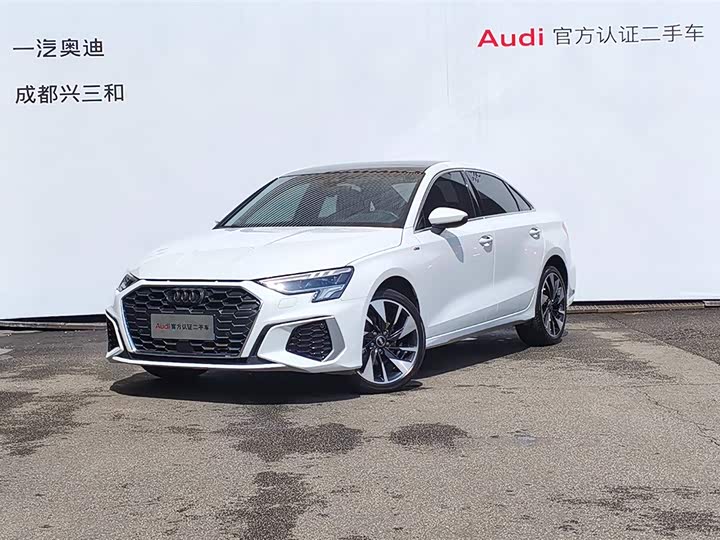 Audi A3 2024 A 3 L Limousine 35 TFSI Sport — фото 1