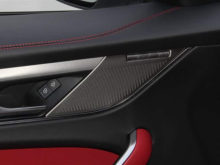 Jaguar F-PACE 2024 P 250 R-Dynamic SE — фото 25