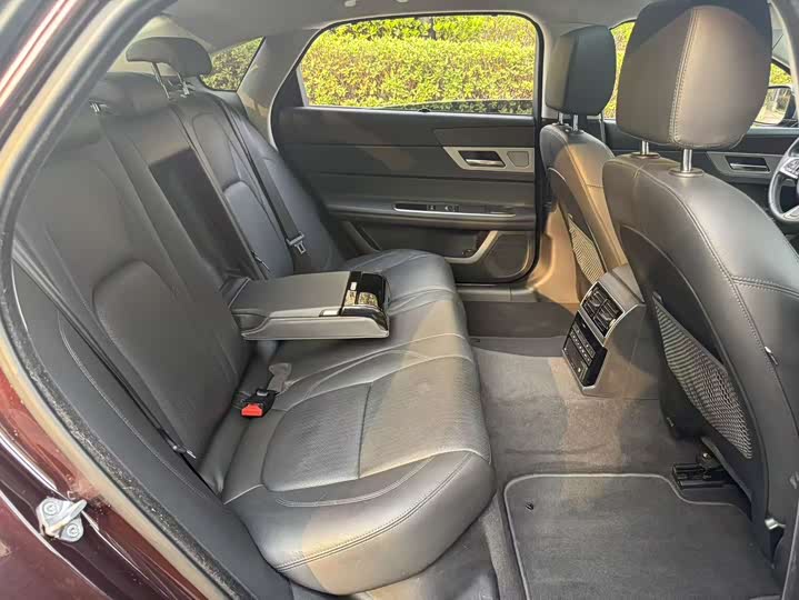 Jaguar XFL 2020 XFL 2.0 T P 250 2 WD — фото 17