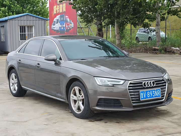 Audi A4L 40 TFSI стиль — фото 2