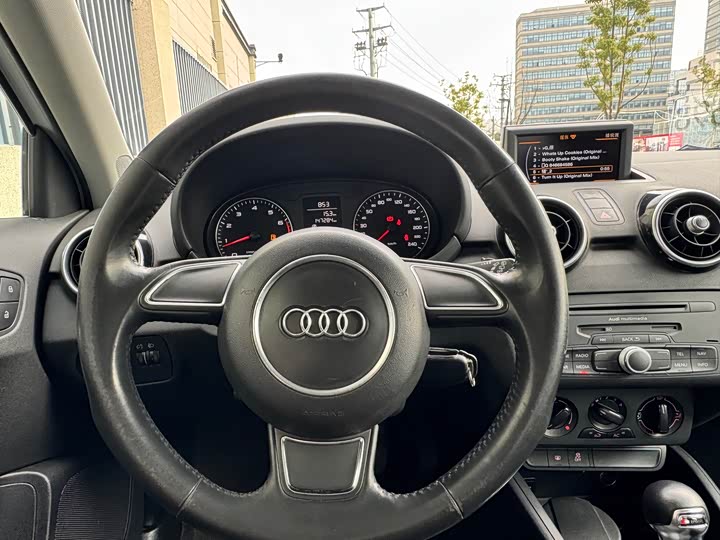 Audi A1 2014 30 TFSI Sportback — фото 7