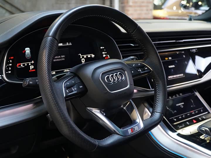 Audi Q8 2019 55 TFSI — фото 19