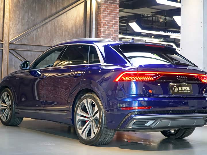 Audi Q8 2019 55 TFSI — фото 4