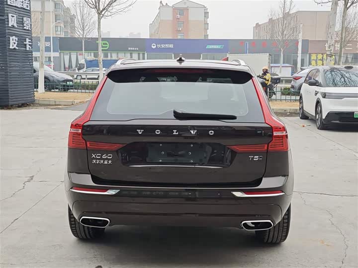 Volvo XC60 2021 T 5 4 WD — фото 6